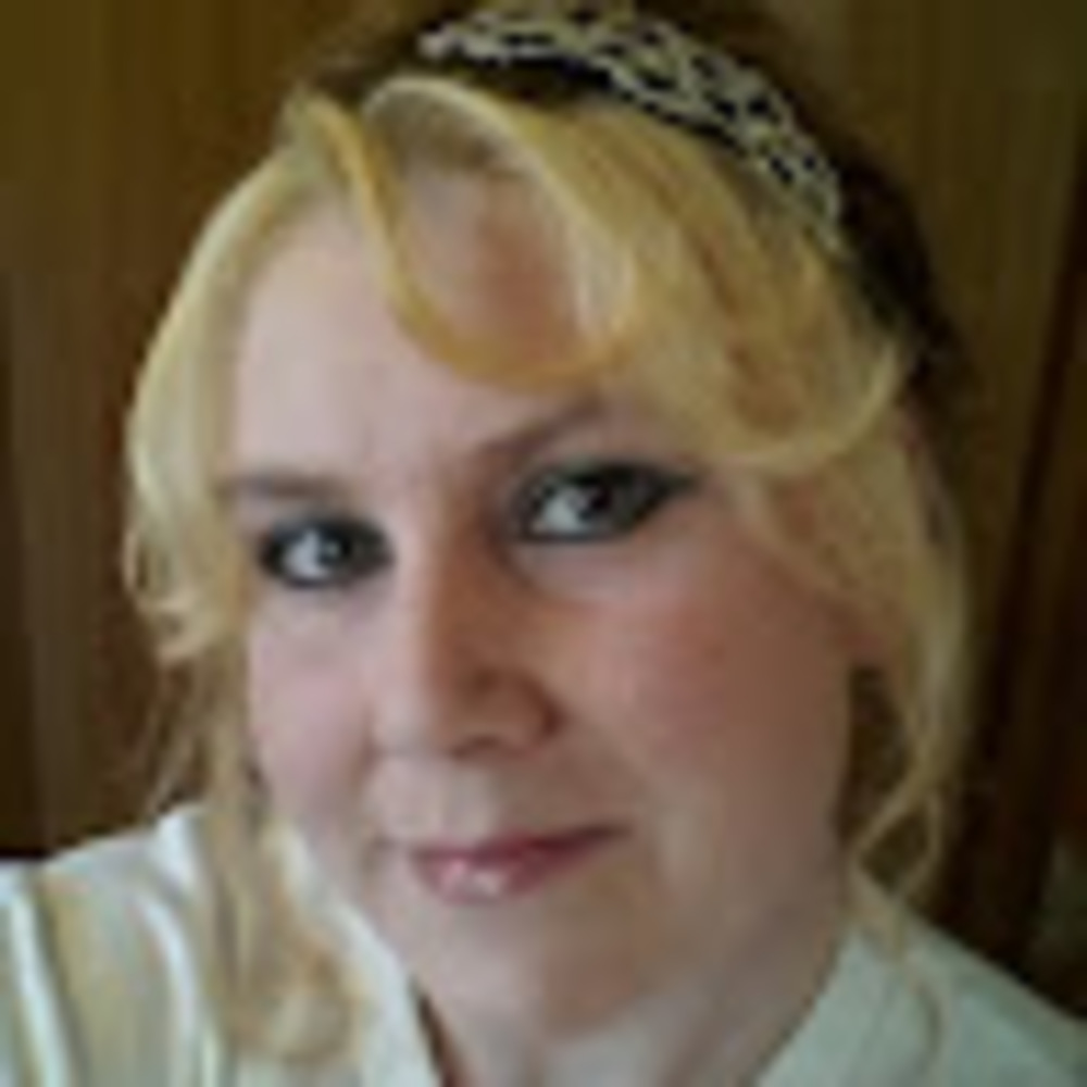 Meet your Posher, Holly